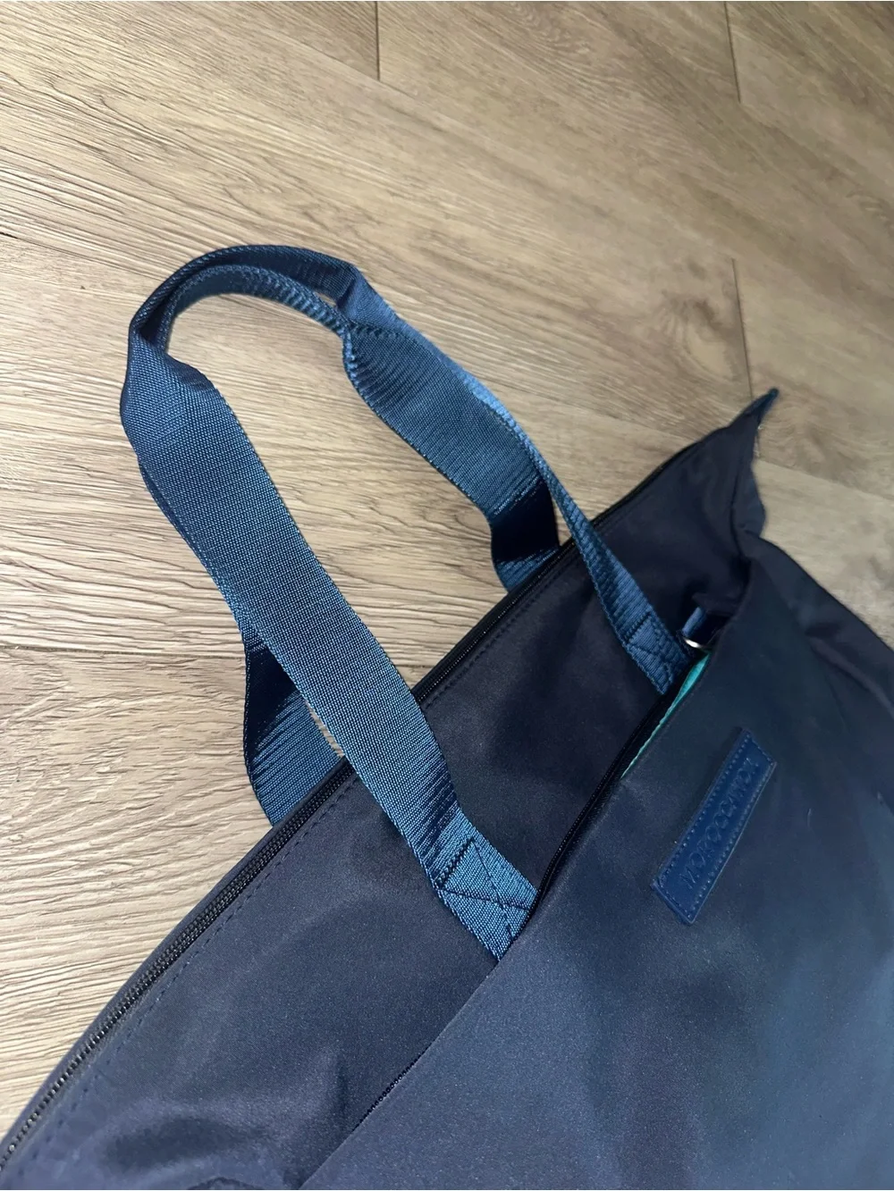 NWT Moroccan Oil Blue Nylon Large Travel Carryall Bag